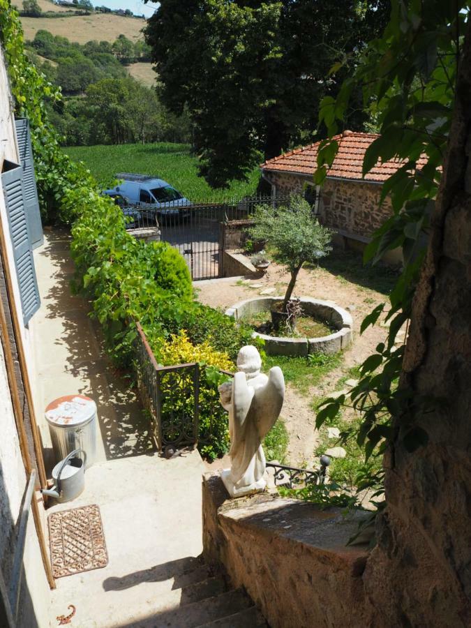 Le Chatel En Beaujolais Valsonne Exterior foto